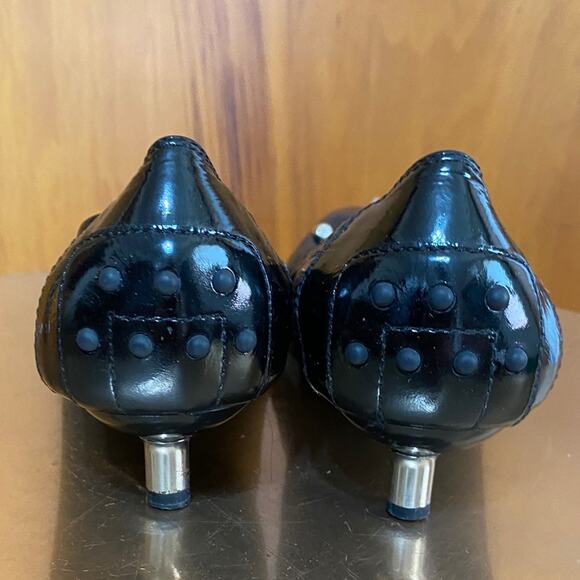 Tod's Black Patent Leather Flats Kitten Heel Tassel Silver Balls w/ Dust Bag - Picture 5 of 13